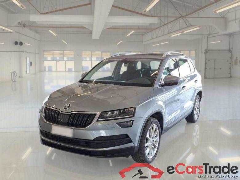 Skoda 57 SKODA KAROQ / 2017 / 5P / SUV 2.0 TDI 140KW SCR STYLE DSG 4WD #1