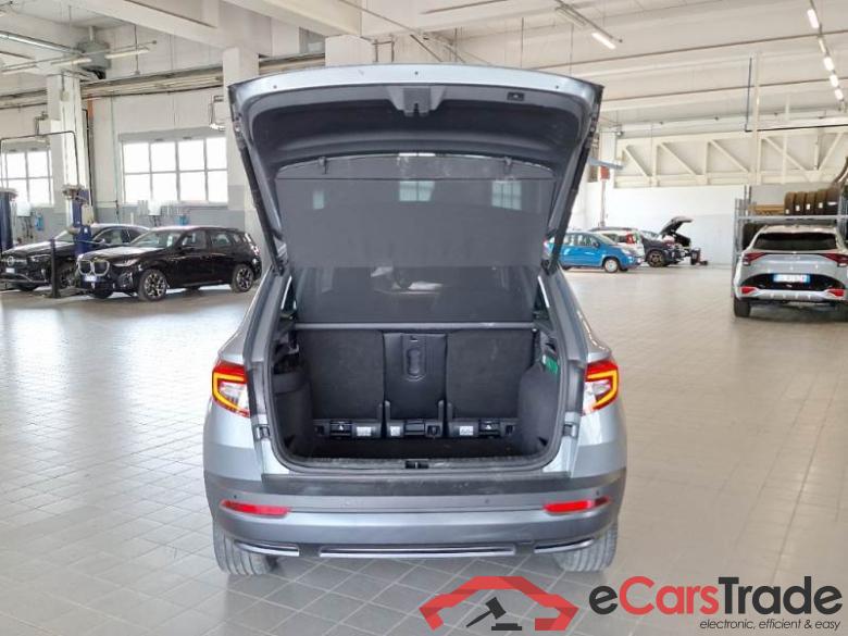 Skoda 57 SKODA KAROQ / 2017 / 5P / SUV 2.0 TDI 140KW SCR STYLE DSG 4WD #5
