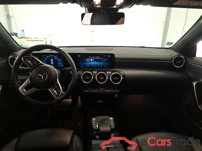 Mercedes CLA 200 d Business Line BA8 MERCEDES-BENZ CLA Shooting Brake / 2019 / 5P / Break CLA 200 d Business Line BA8 #5