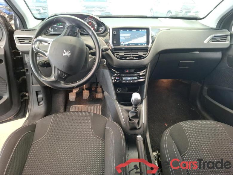 Peugeot  208 Allure Business 1.2 PureTech 110CV BVM6 E6dT #5