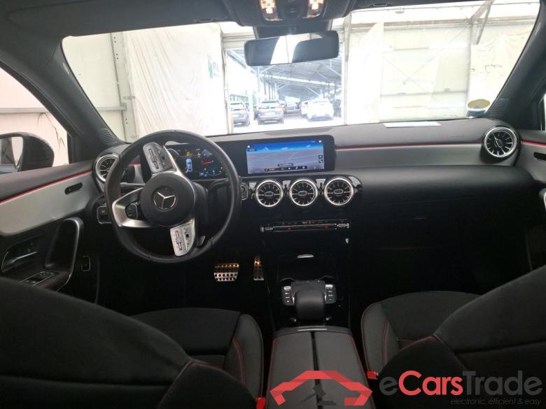 Mercedes A 200 d AMG Line 8G-DCT MERCEDES-BENZ Classe A Berline / 2018 / 4P / Berline A 200 d AMG Line 8G-DCT #5