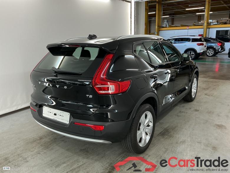 VOLVO XC40 1.5 T2 MOMENTUM PRO AUTO #4