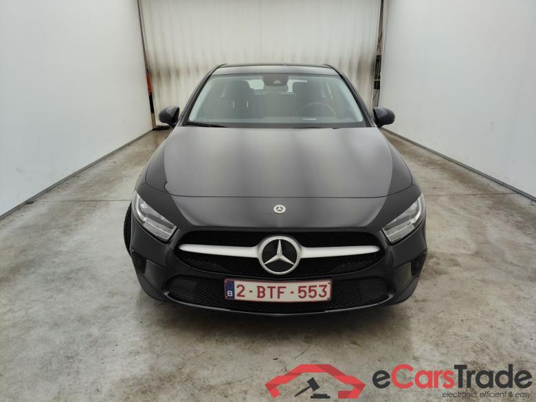 Mercedes-Benz A-Klasse A 180 d Business Solution Essential Aut. 5d #1