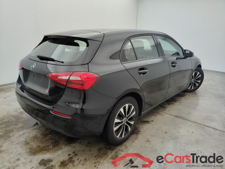 Mercedes-Benz A-Klasse A 180 d Business Solution Essential Aut. 5d #5