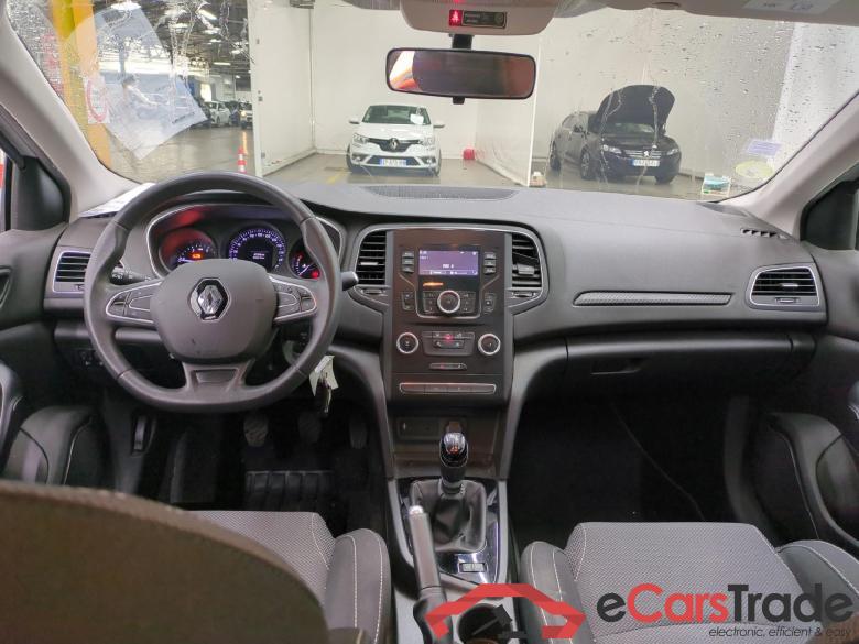 Renault Air 2P Blue dCi 95 Megane IV Berline 5pt. Société Air 1.5 dCi 90CV BVM6 E6 #5