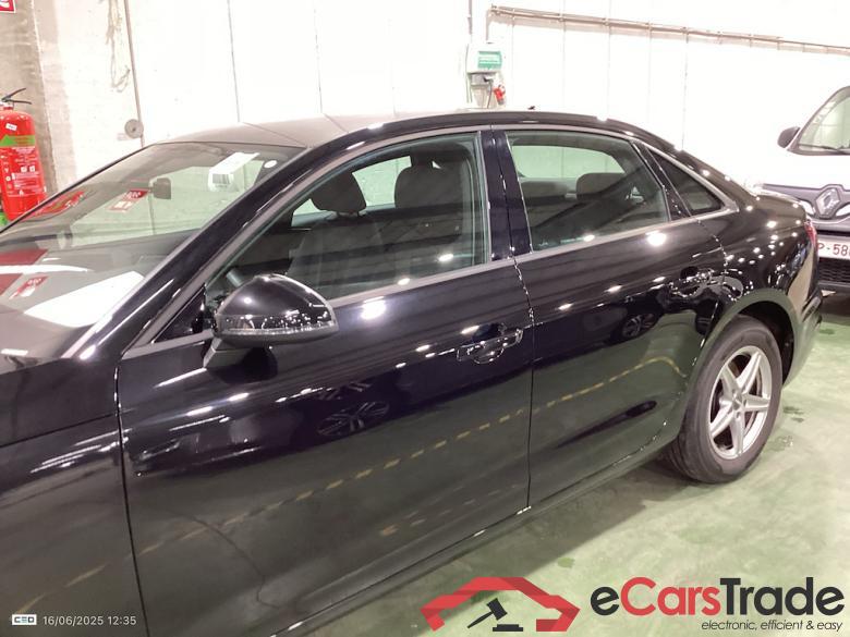 AUDI A4 DIESEL - 2020 30 TDi Business Edition S tronic #3