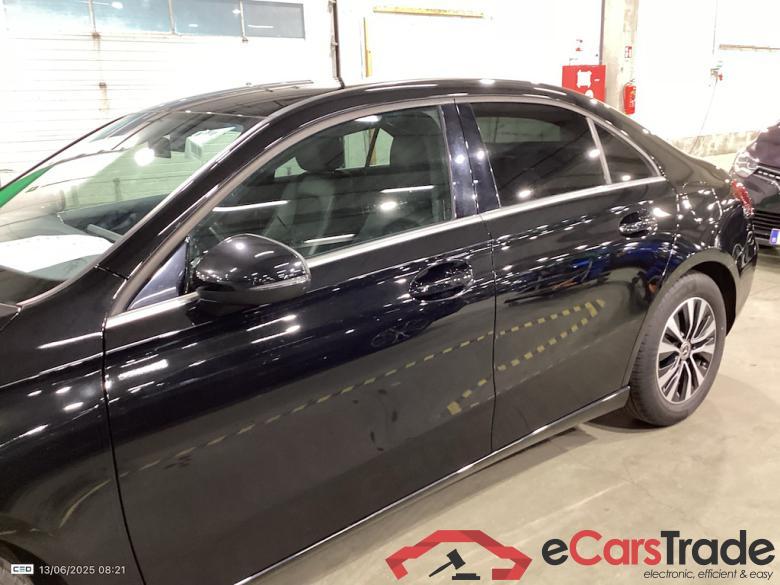 MERCEDES-BENZ A-Klasse 180 D BUSINESS SOLUTION DCT #3