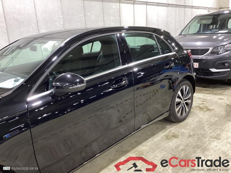 MERCEDES-BENZ CLASS A (W177) A 250 e PHEV #3