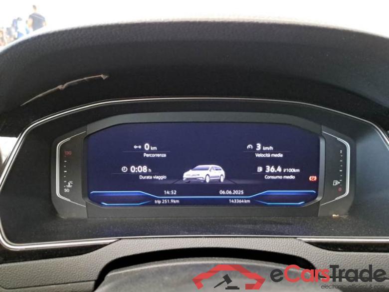 Volkswagen 10 VOLKSWAGEN PASSAT / 2019 / 5P / STATION WAGON VAR.2.0 TDI SCR EVO 110KW EXEC. BMT DSG #4