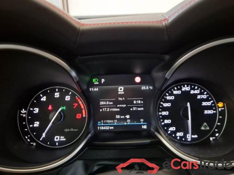AlfaRomeo 68 ALFA ROMEO STELVIO / 2017 / 5P / SUV 2.9 V6 510CV QUADRIFOGLIO AT8 Q4 #4