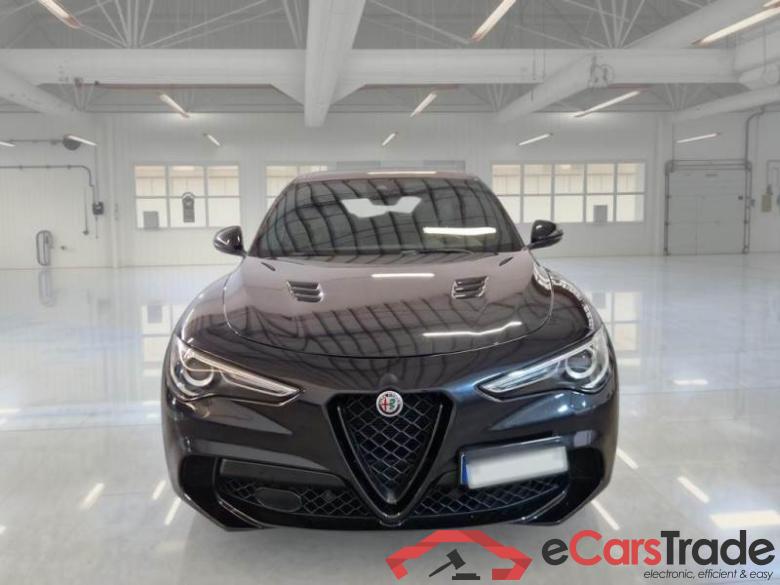 AlfaRomeo 68 ALFA ROMEO STELVIO / 2017 / 5P / SUV 2.9 V6 510CV QUADRIFOGLIO AT8 Q4 #6
