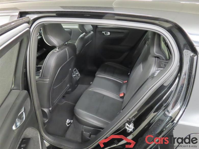 VOLVO XC40 Recharge P8 AWD RDes #6