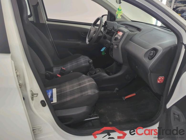 Peugeot 108 '14 Peugeot 108 Active 1.0 e-VTi 72pk 5d #3