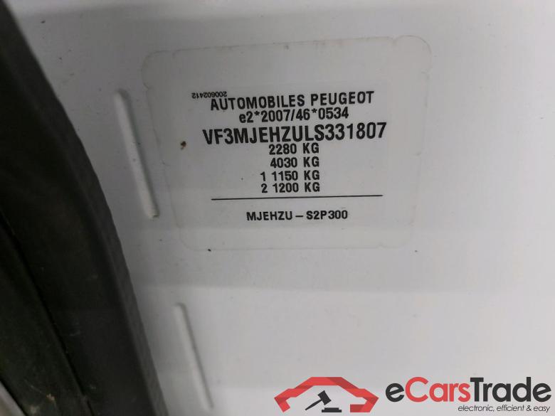 PEUGEOT - PEU 5008 BlueHDi 180PK EAT8 GT Pack Leather & Pano Roof #6
