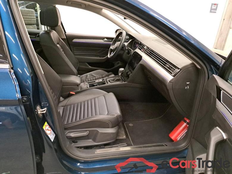 VOLKSWAGEN - VW  PASSAT VARIANT TSI 218PK DSG6 GTE Business Pack Design & Comfort With Nappa Seats & Matrix LED & Nav Discover Pro & Area View & Pano Roof * HYBRID * #3