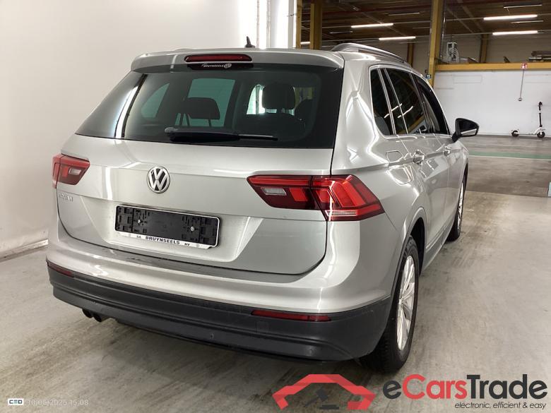 VOLKSWAGEN TIGUAN DIESEL - 2016 1.6 TDi SCR Comfortline (EU6.2) #4
