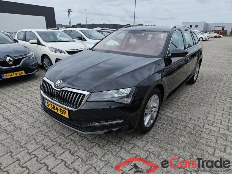SKODA Superb Combi 110 kW #1