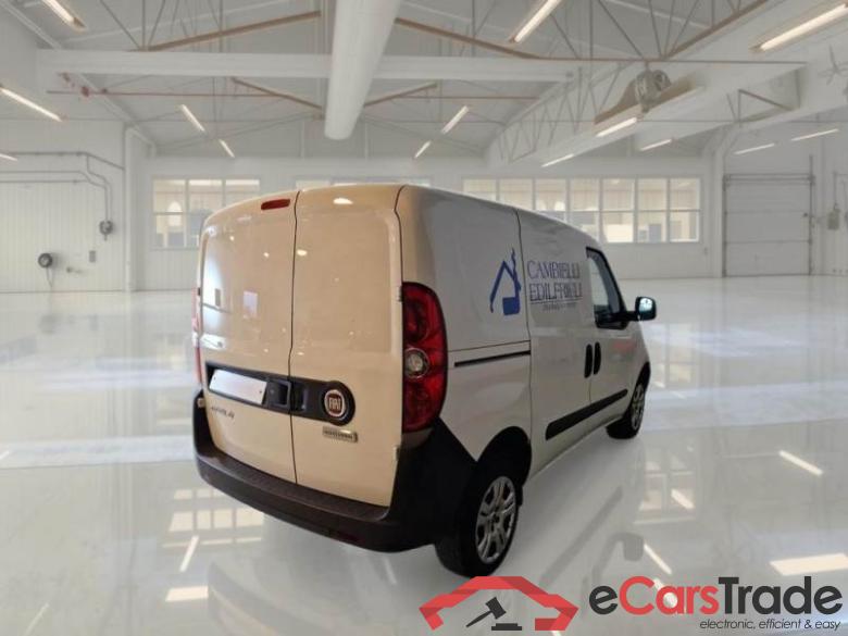 Fiat 48 FIAT DOBLÒ CARGO / 2014 / 4P / VETT. FURGONATA CH1 LOUNGE 1.3 MJET 95CV E6D SeS #2