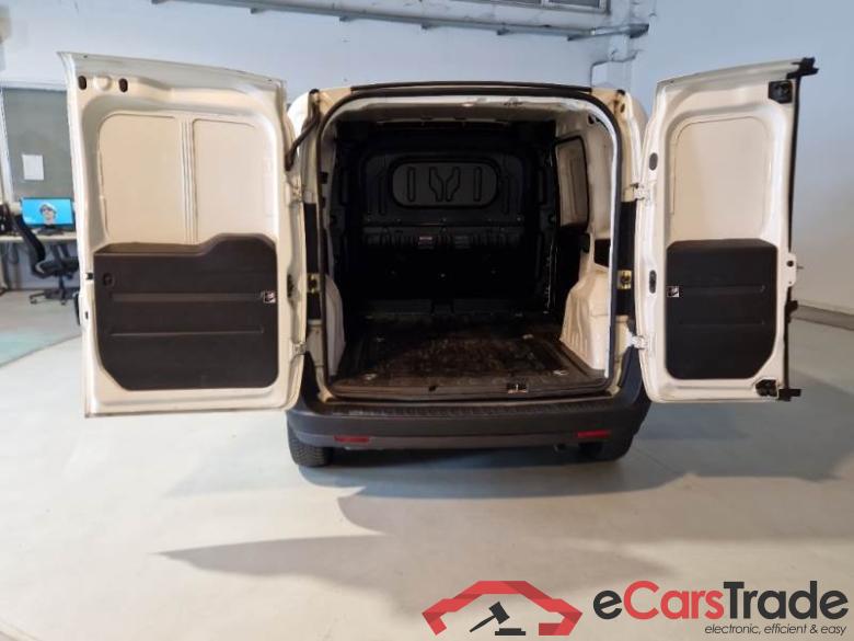 Fiat 48 FIAT DOBLÒ CARGO / 2014 / 4P / VETT. FURGONATA CH1 LOUNGE 1.3 MJET 95CV E6D SeS #5