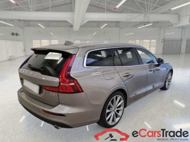 Volvo 7 VOLVO V60 / 2019 / 5P / STATION WAGON D3 GEARTRONIC BUSINESS PLUS N1 #2