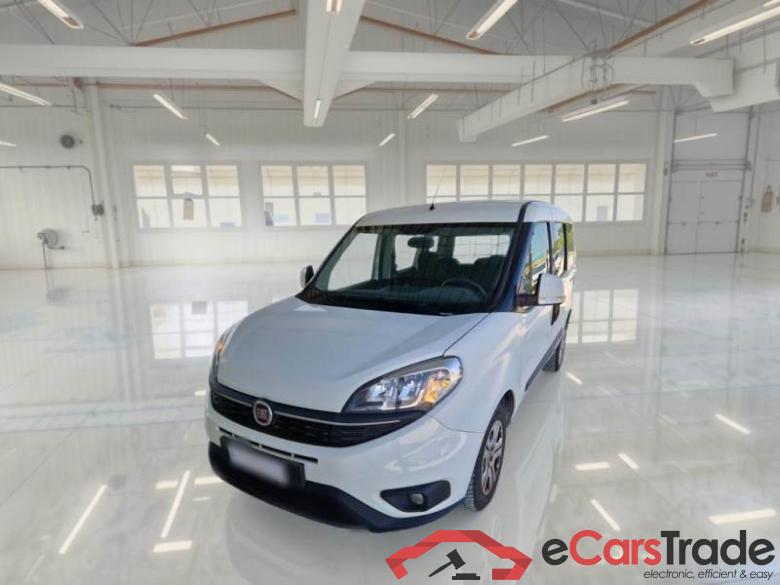 Fiat 39 FIAT DOBLÒ CARGO / 2014 / 5P / COMBI COMBI 1.3 MJET 16V 95CV SX (CAT. N1) EU6 #1