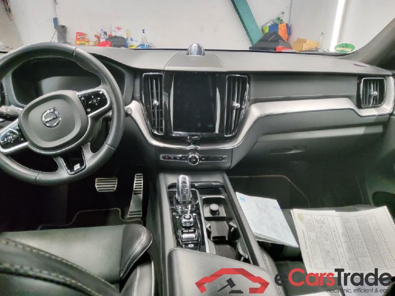 Volvo XC60 ´17 XC60 R Design Plug-In Hybrid AWD 2.0 T8 Twin Engine 288KW AT8 E6dT #3