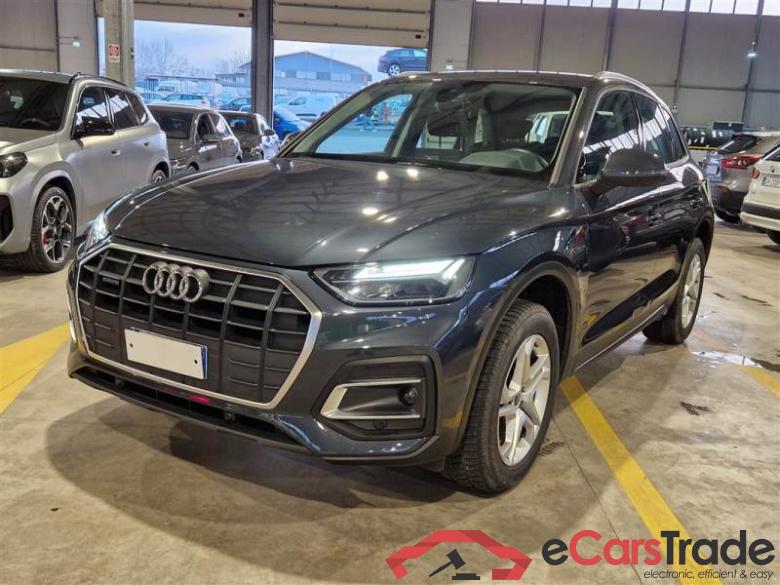 Audi 2 AUDI Q5 / 2020 / 5P / SUV 40 TDI BUSINESS QUATTRO S TRONIC #1