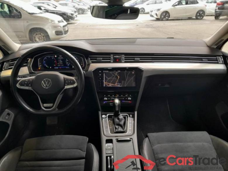 Volkswagen 20 VOLKSWAGEN PASSAT / 2019 / 5P / STATION WAGON VAR. 2.0TDI SCR 140KW 4MOT EXECUTIVE DSG #3