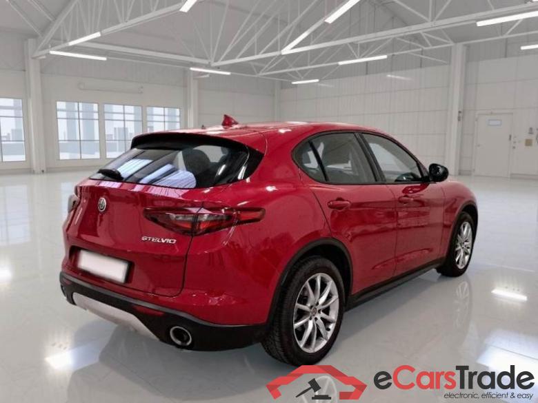 AlfaRomeo 28 ALFA ROMEO STELVIO / 2017 / 5P / SUV 2.2 TURBO DIESEL 190CV AT8 Q4 EXECUTIVE #2