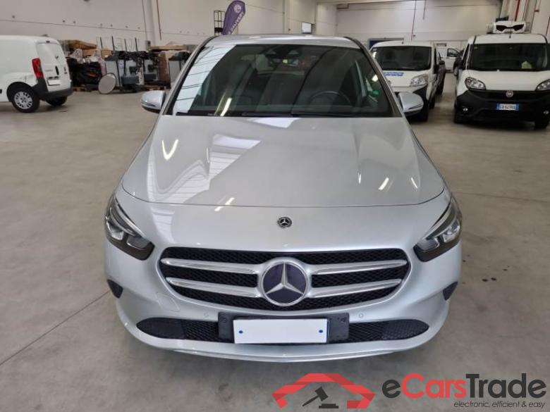 Mercedes 23 MERCEDES-BENZ CLASSE B / 2018 / 5P / MONOVOLUME B 180 D AUTOMATIC BUSINESS EXTRA #6