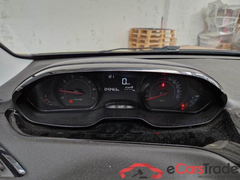 Peugeot 10 PEUGEOT 208 2012 5 PORTE BERLINA ACCESS 1.0 PURETECH 68CV EURO6 #4