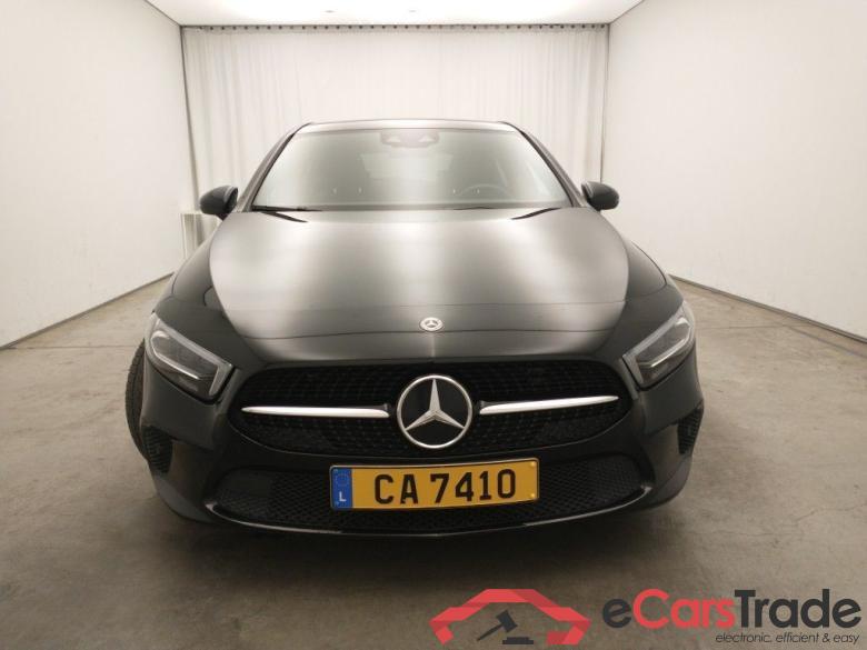 MERCEDES CLASSE A DIESEL (W177) A 220 d 190 5d Auto #1