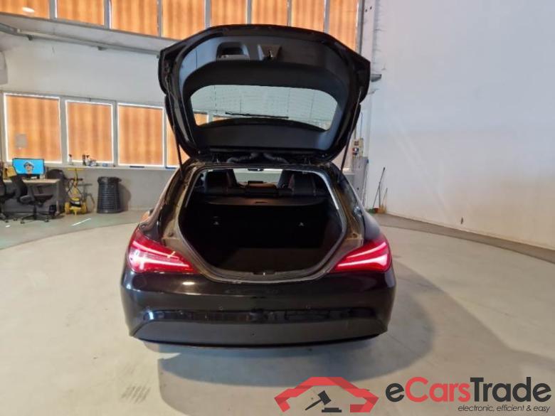 Mercedes 56 MERCEDES-BENZ CLA SHOOTING BRAKE / 2016 / 5P / STATION WAGON CLA 200 D AUTOMATIC BUSINESS EXTRA #5