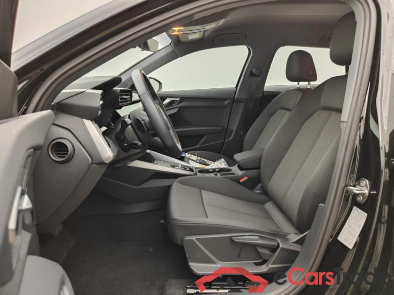 Audi A3 Sportback 1.4 40 TFSI e Attraction 5d #6