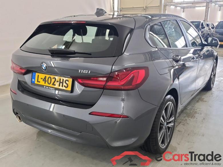 BMW 1 Serie '19 BMW 1 Serie 116iA Business Edition 5d #2
