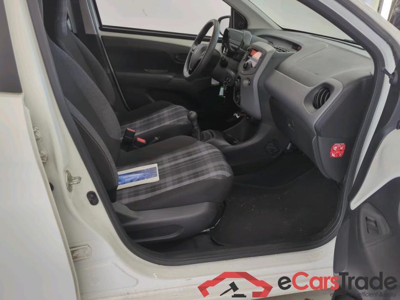 Peugeot 108 '14 Peugeot 108 Active 1.0 e-VTi 72pk 5d #3