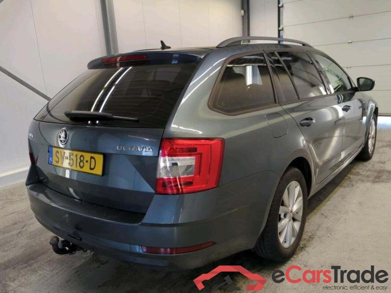 SKODA Octavia Combi 1.6 TDI Grt Amb Bns #2