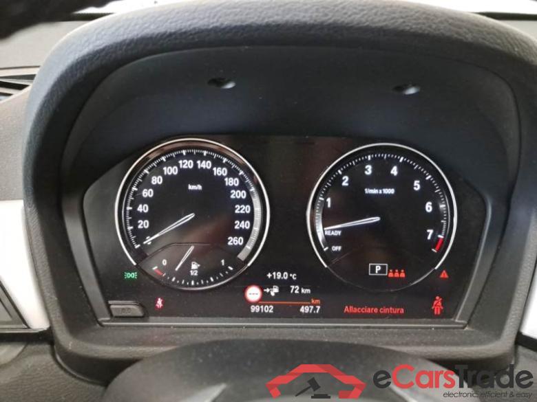 BMW 25E BF21 BMW X1 / 2019 / 5P / SUV XDRIVE 25E BUSINESS ADVANTAGE AUTOMATICO #4