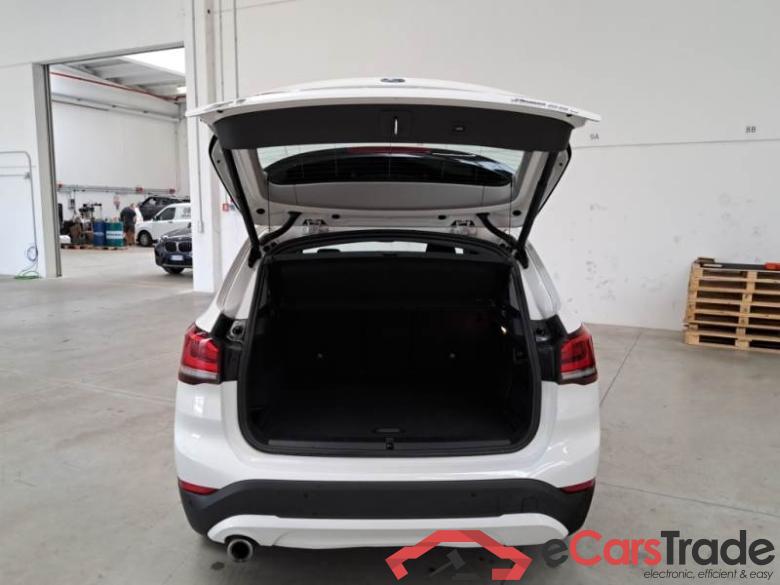 BMW 25E BF21 BMW X1 / 2019 / 5P / SUV XDRIVE 25E BUSINESS ADVANTAGE AUTOMATICO #5