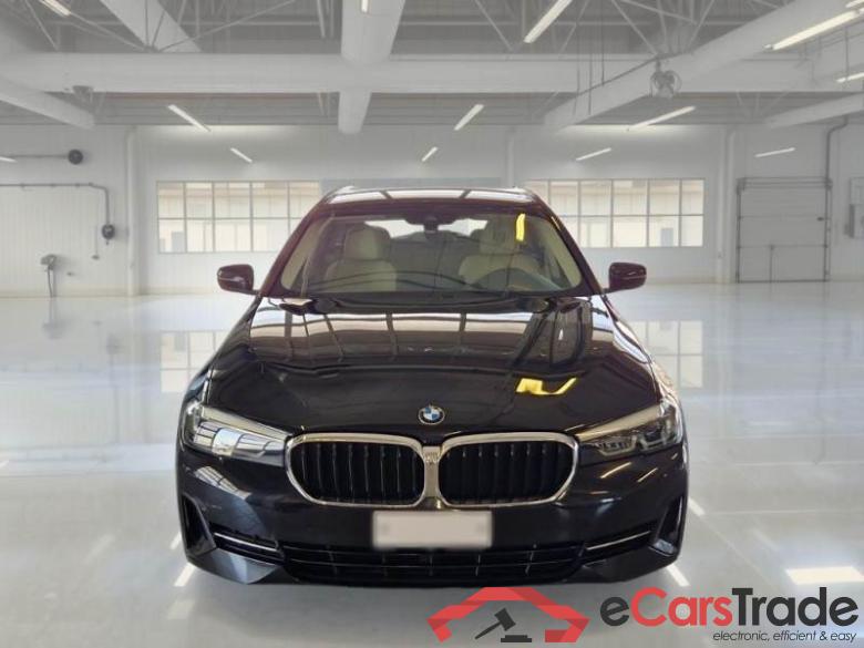 BMW 10 BMW SERIE 5 / 2020 / 5P / STATION WAGON 518D BUSINESS TOURING #6