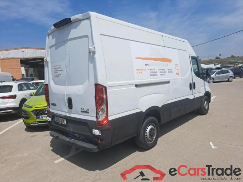 Iveco 2.3 TD 35S 14S V 3520/H2 IVECO Daily / 2014 / 4P / furgón 2.3 TD 35S 14S V 3520/H2 #2