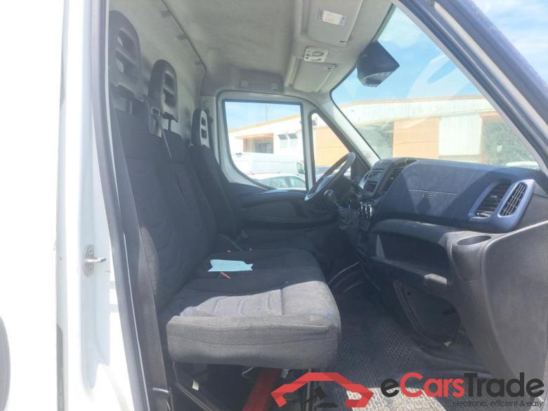Iveco 2.3 TD 35S 14S V 3520/H2 IVECO Daily / 2014 / 4P / furgón 2.3 TD 35S 14S V 3520/H2 #6