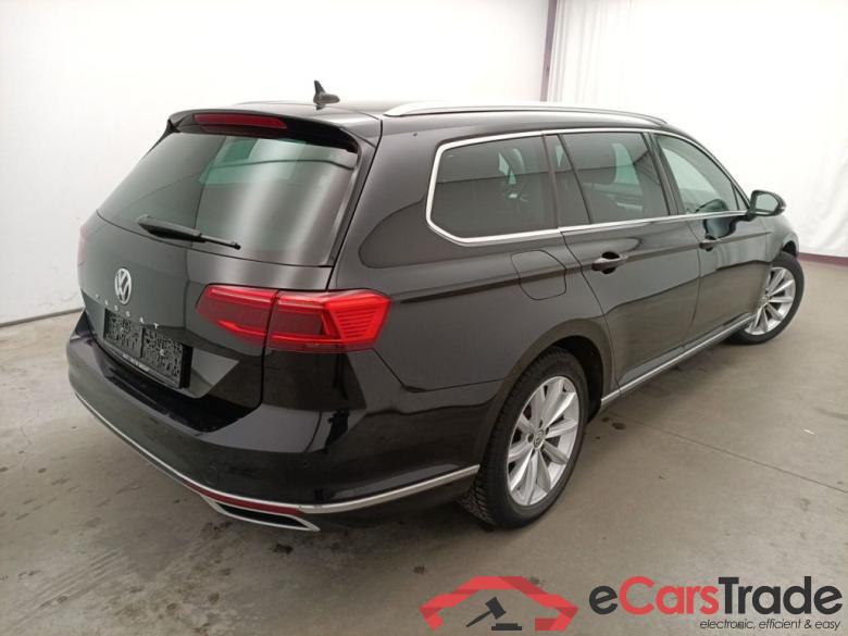 Volkswagen Passat Variant 2.0 TDI SCR 110kW DSG7 Elegance Business 5d #4
