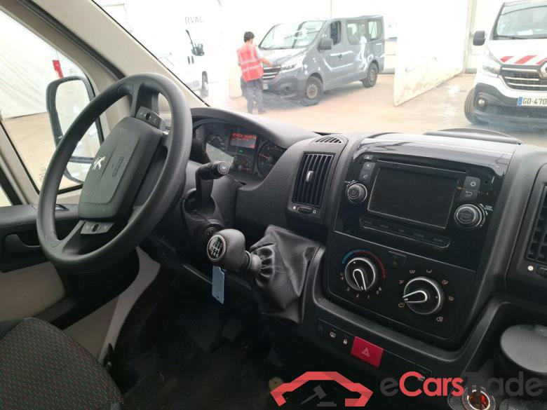 Peugeot 2.0 BLUEHDI 130 S&S 330 L1H1 ACTIVE PEUGEOT Boxer / 2014 / 4P / Combi 2.0 BLUEHDI 130 S&S 330 L1H1 ACTIVE #5