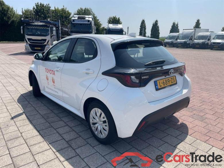 TOYOTA YARIS 1.5 Hybrid Active #3