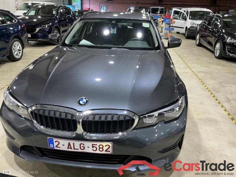 BMW 3-serie 2.0 318I (115KW) TOURING Business Advantage #1