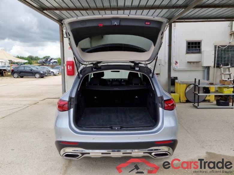 Mercedes ADV PLUS MERCEDES-BENZ GLC / 2022 / 5P / SUV GLC 220D 4M MILD HYB. ADVANCED PLUS #5