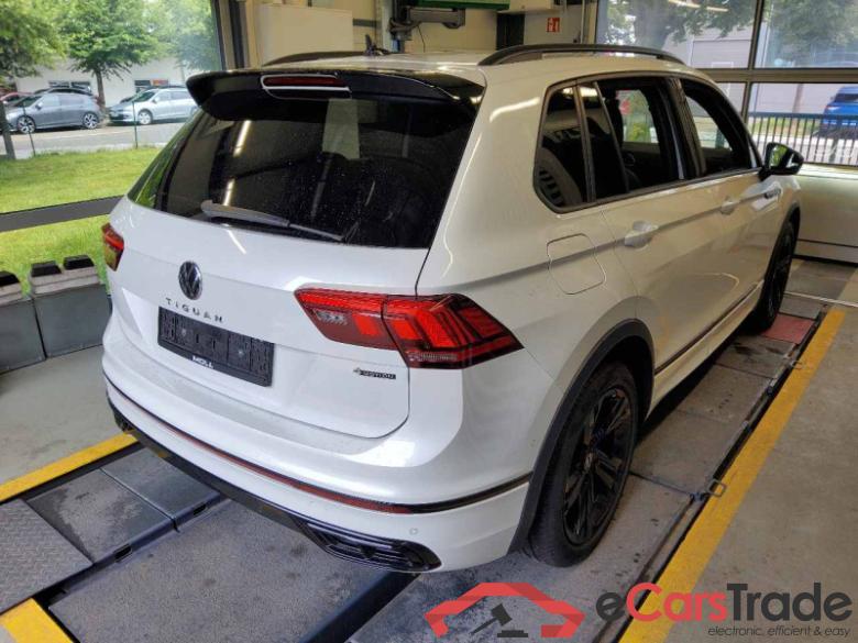 Volkswagen Tiguan (AX1)(07.2020->2024) DE - SUV5 2.0 TSI BMT/Start-Stopp EU6d, R-Line 4Motion OPF (EURO 6d), (Facelift) #3