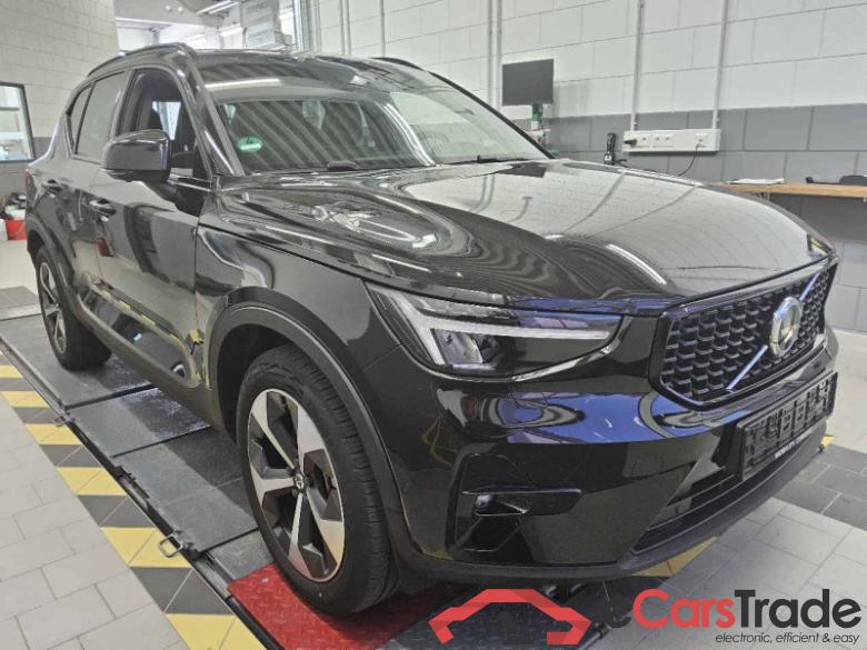 Volvo XC40 (2017->) DE - SUV5 B4 2WD EU6d, Ultimate Dark (EURO 6d), (Facelift) 2022 - 2023 #2