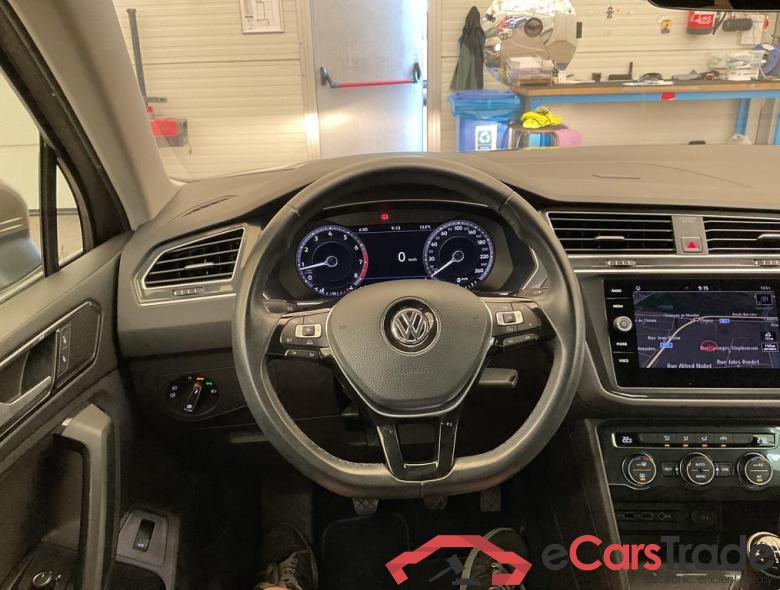 VOLKSWAGEN Tiguan 1.4 TSI 92 kW (125 ch) 6 vitesses manuel #3